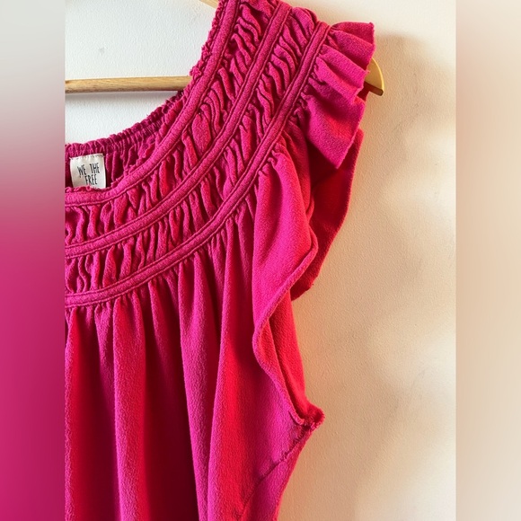 Free People We The Free Pink Smocked off the shoulder top size m - Picture 4 of 8
